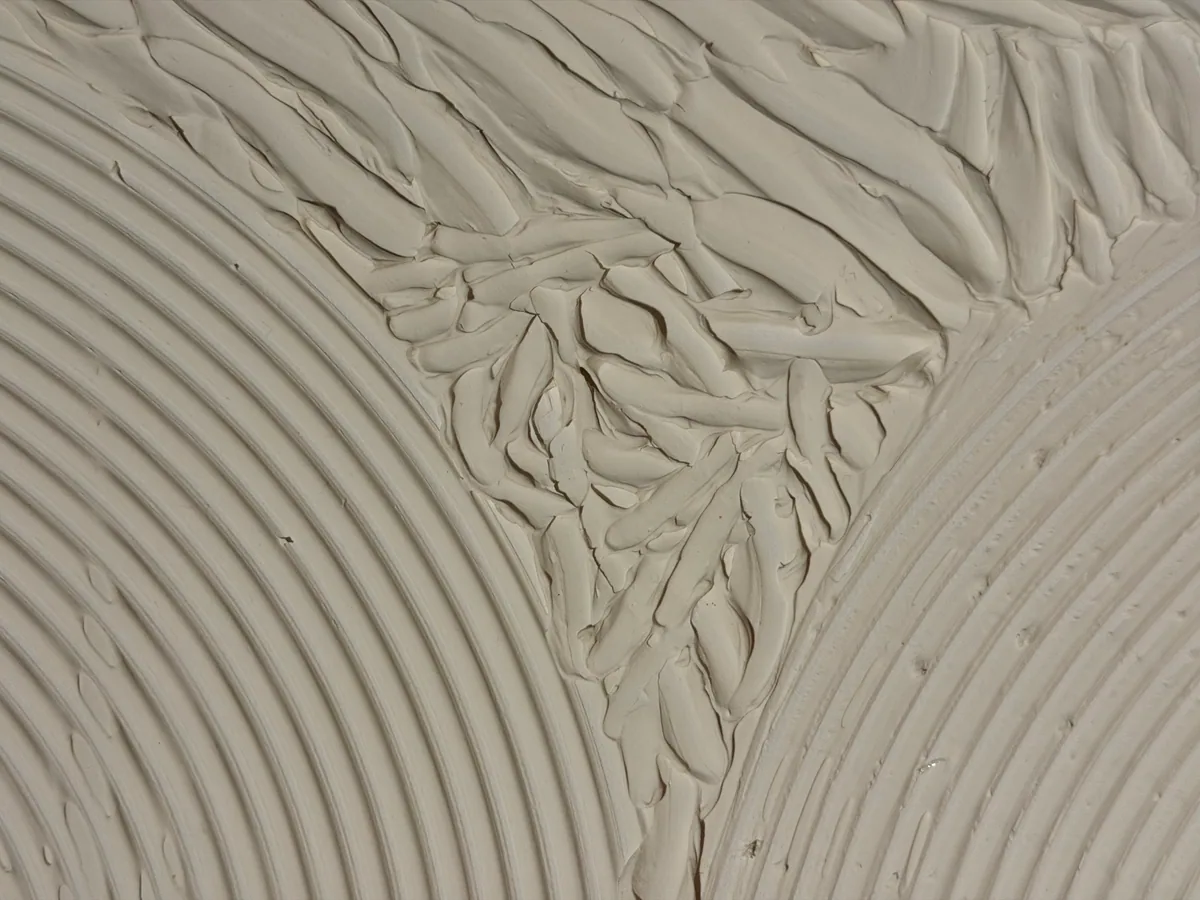 Surface detail — Echo of Silence by Alyne Perfeito, 50 x 70 cm (19.7 x 27.6 in)
