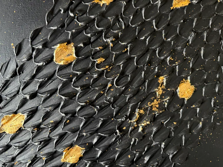 Surface detail — Golden Passage by Alyne Perfeito