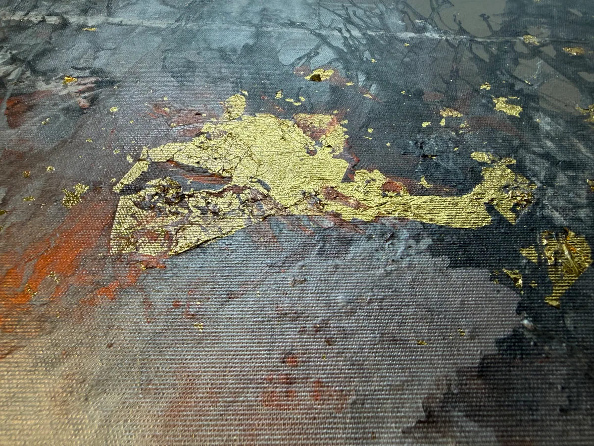 Surface detail — Origin of Light by Alyne Perfeito, 60 x 80 cm (23.6 x 31.5 in)