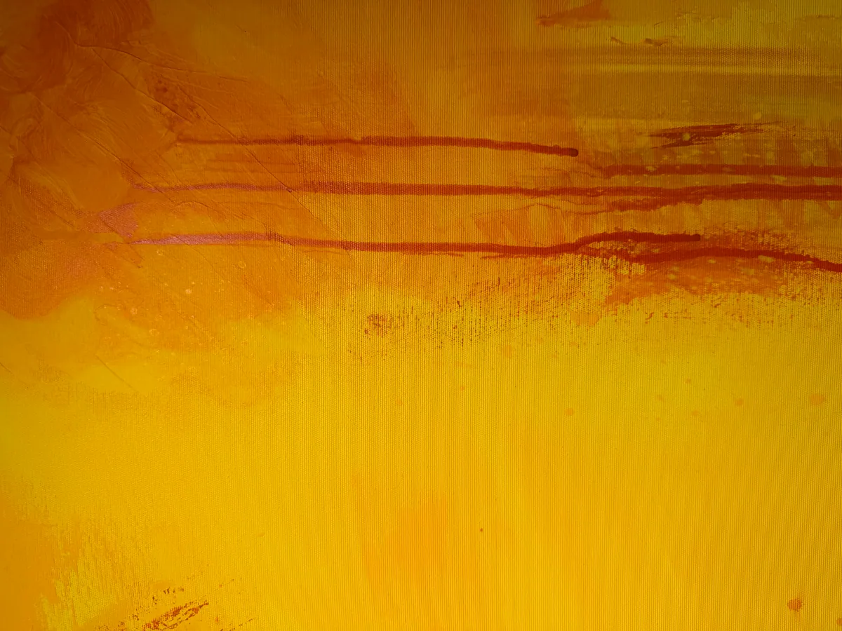 Surface detail — Solar Rain by Alyne Perfeito, 70 x 110 cm (27.6 x 43.3 in)