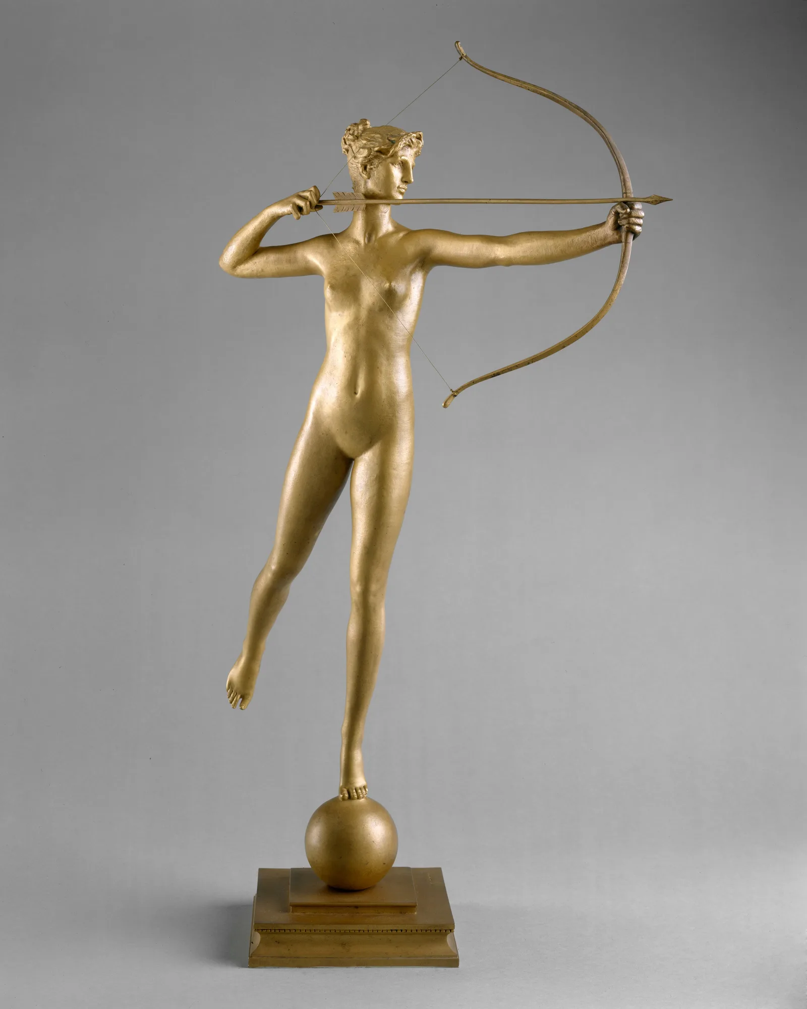Diana, escultura em bronze de Augustus Saint-Gaudens (1893-94), no The American Wing do Metropolitan Museum of Art, Nova York