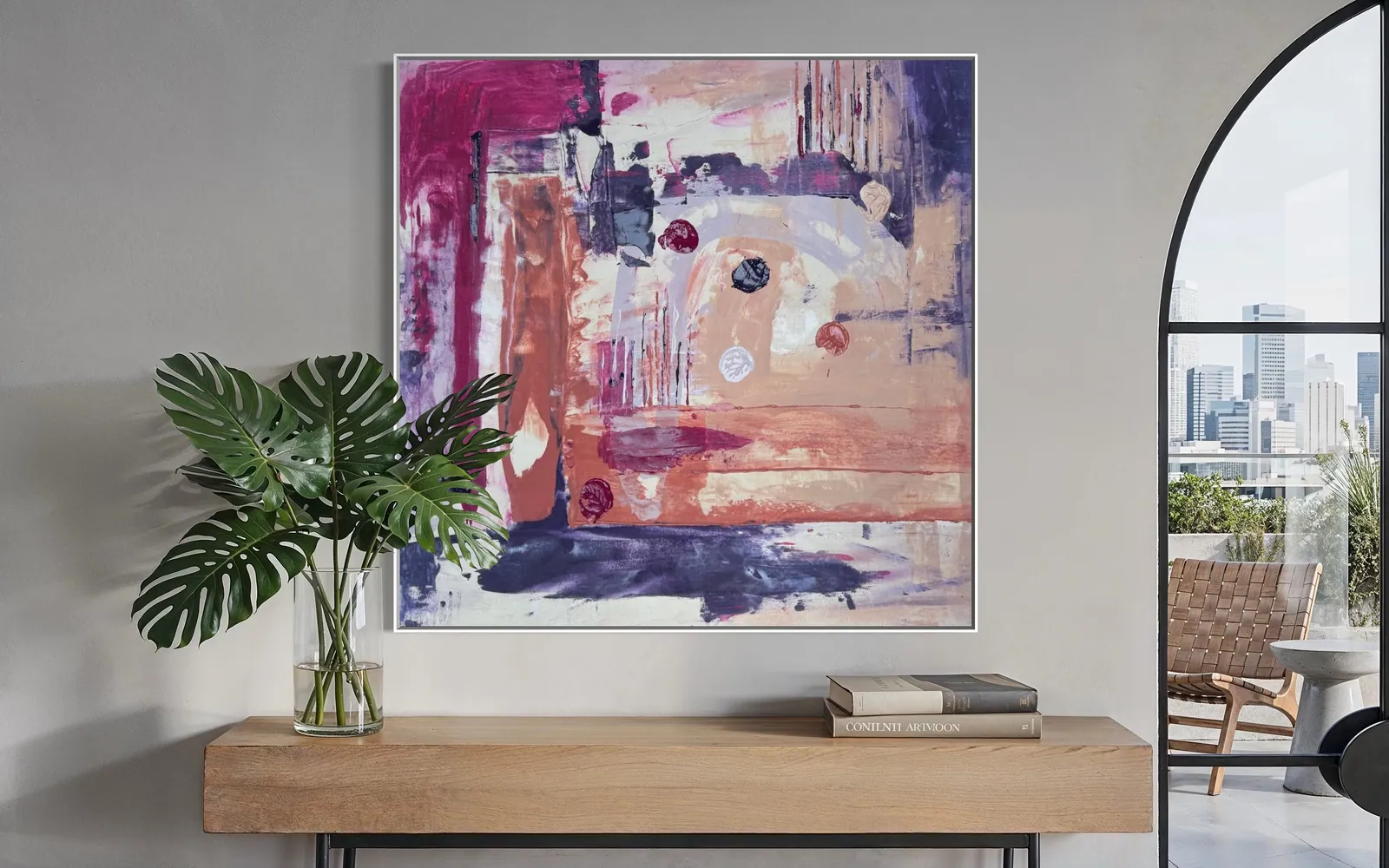 Amethyst Ground (100 x 100 cm), técnica mista com acrílica sobre tela, em parede branca — Alyne Perfeito, Perfeito Studio